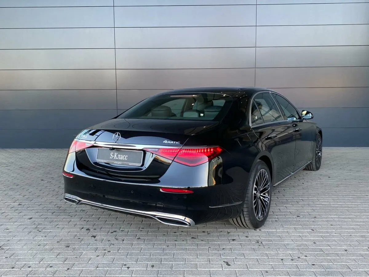 Check price and buy New Mercedes-Benz S-Class 350 d Long 4MATIC (W223) For Sale