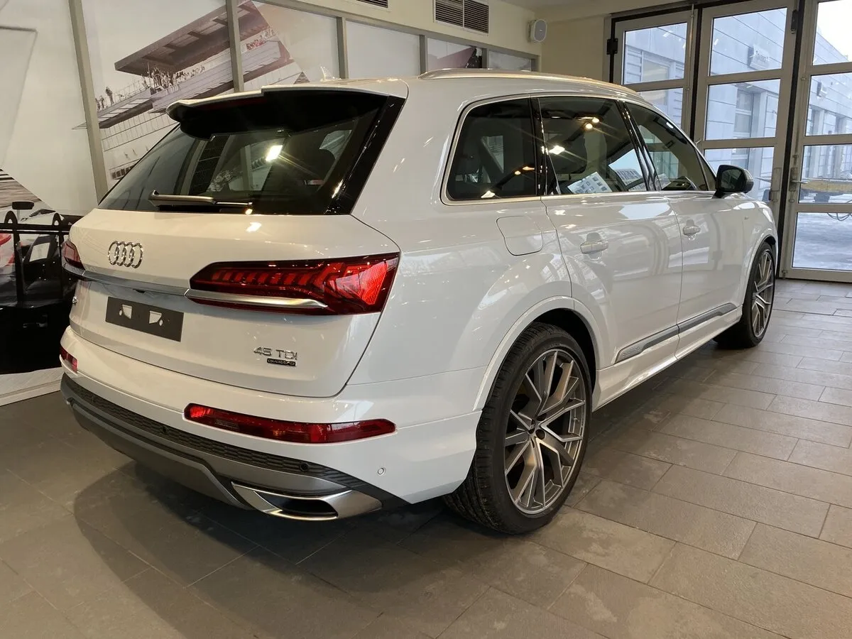 Check price and buy New Audi Q7 45 TDI (4M) Restyling For Sale