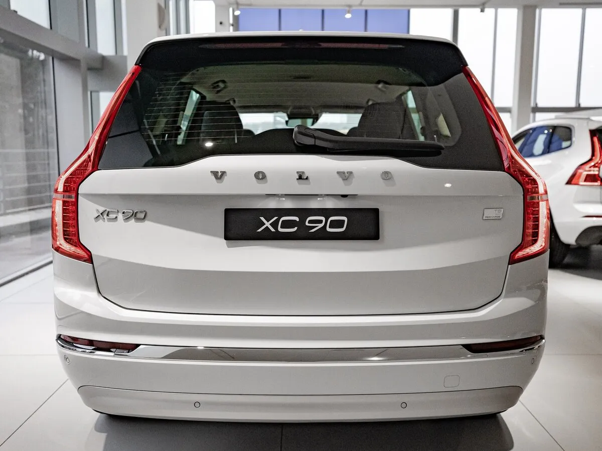 Check price and buy New Volvo XC90 Restyling For Sale