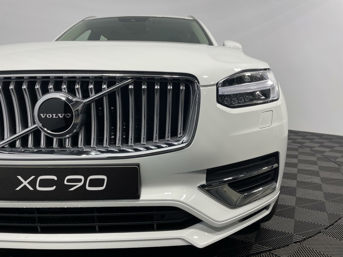 Check price and buy New Volvo XC90 Restyling For Sale