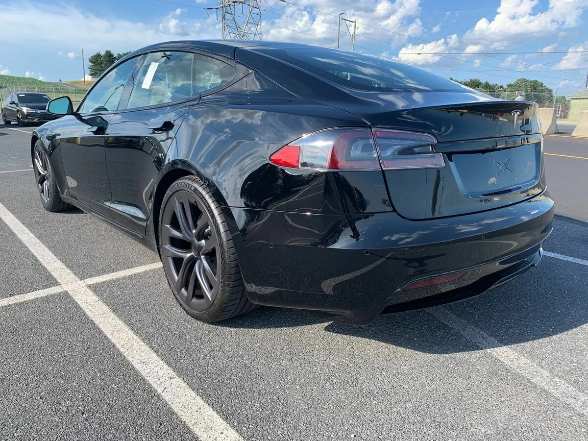 Check price and buy New Tesla Model S Plaid Restyling 2 For Sale