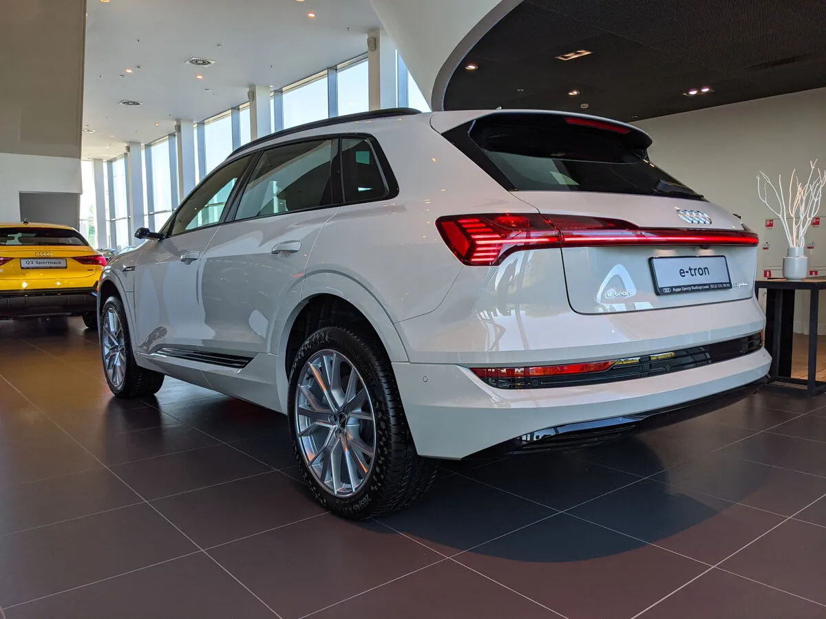 Buy New Audi E-Tron 55