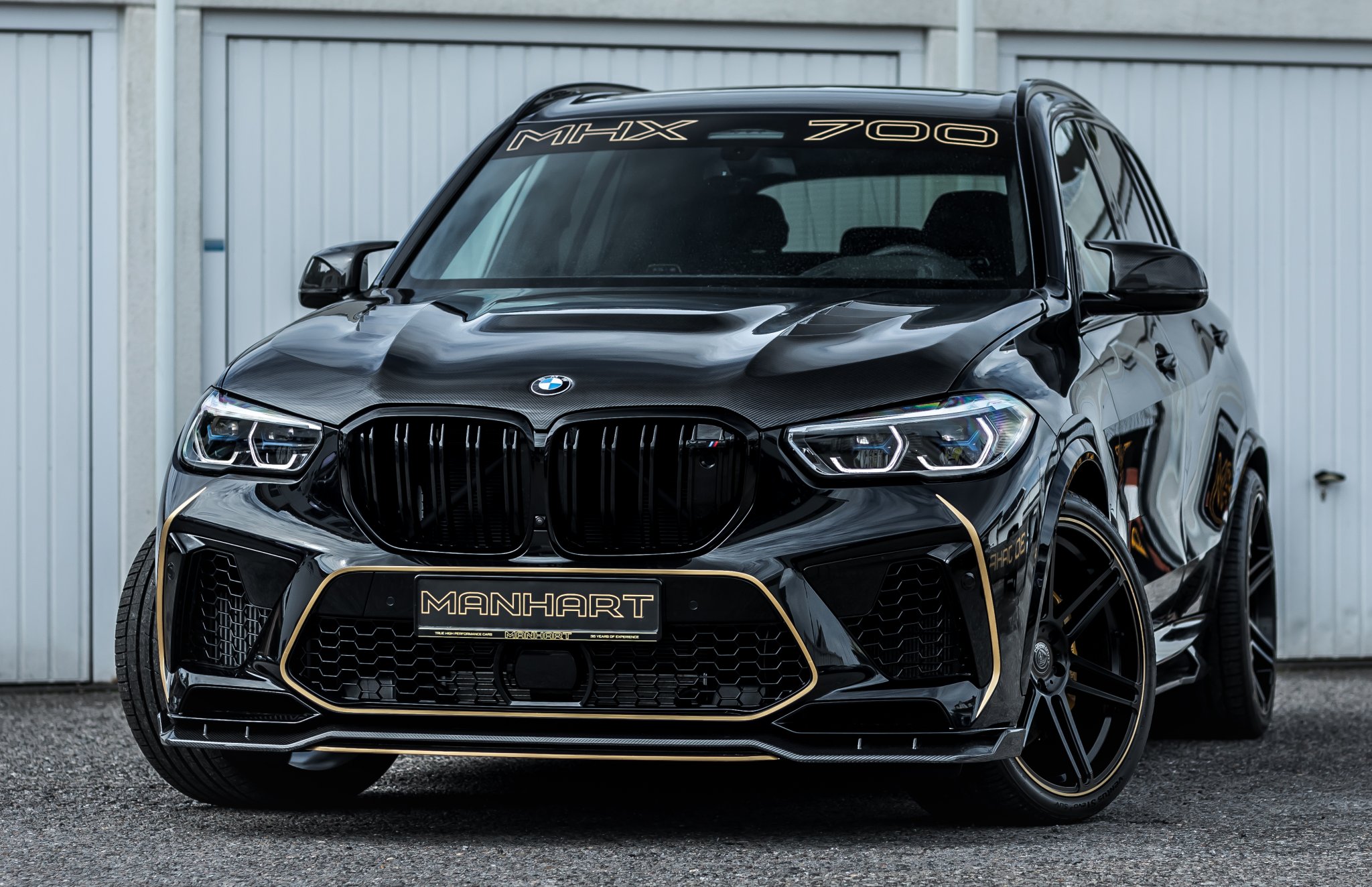 Check our price and buy an Manhart carbon fiber body kit for BMW X5 M F95!
