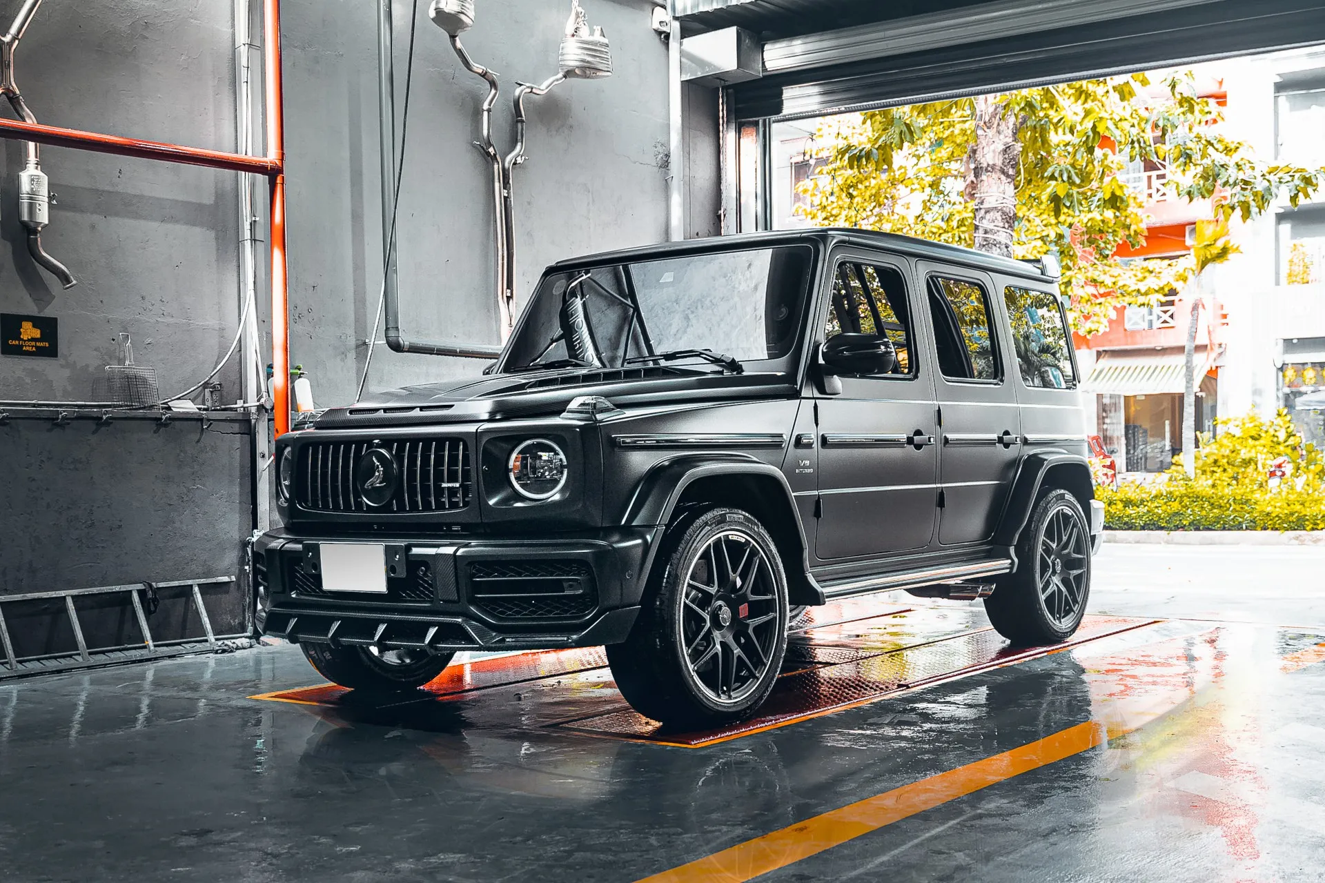 Check our price and buy Topcar Design body kit for Mercedes-Benz  G-class W463A Inferno Light