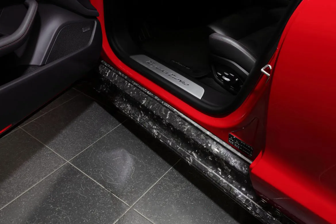 Side skirts BS Style Carbon for Porsche Taycan