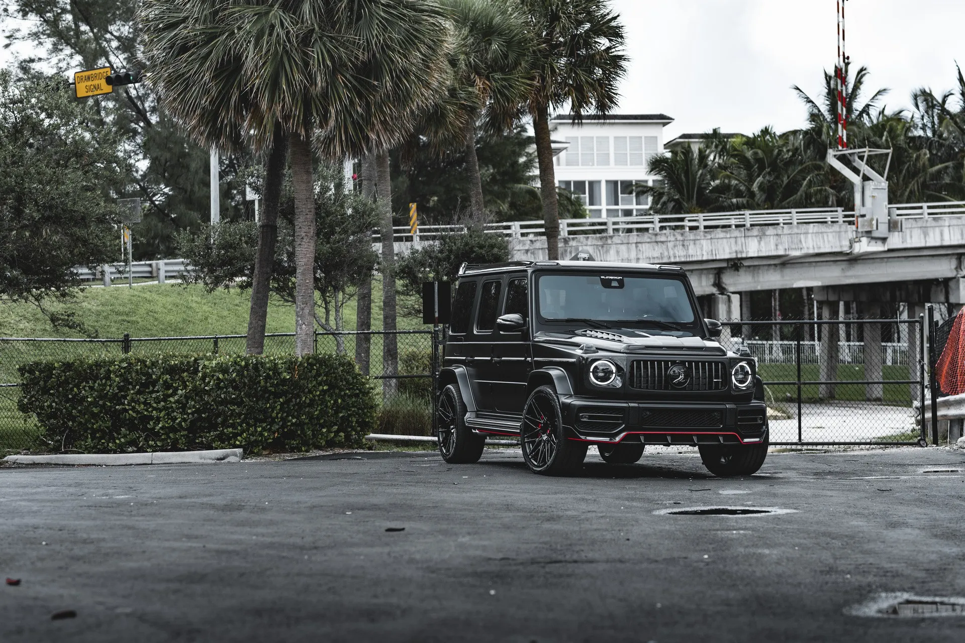 Check our price and buy Topcar Design body kit for Mercedes-Benz  G-class W463A Inferno Light