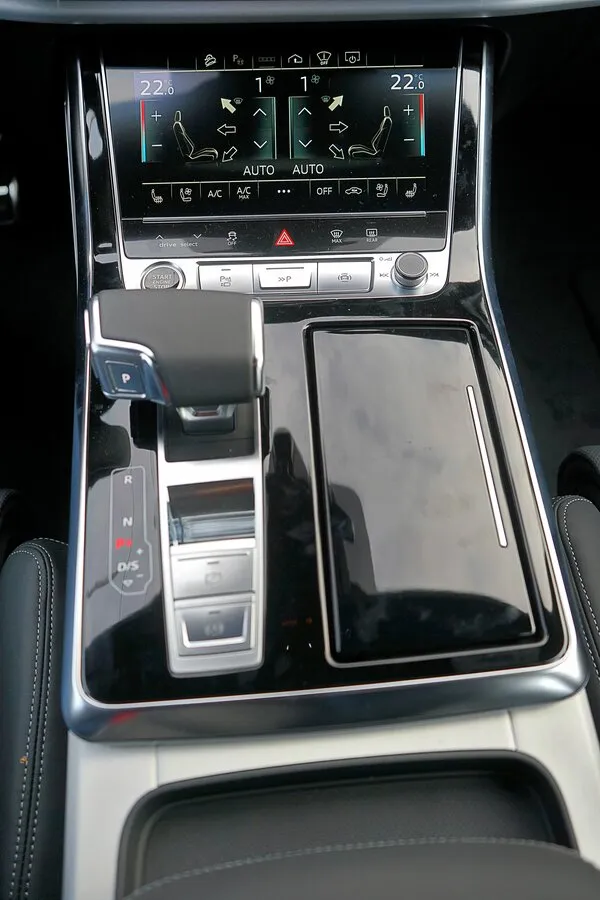 Check price and buy New Audi Q7 45 TDI (4M) Restyling For Sale