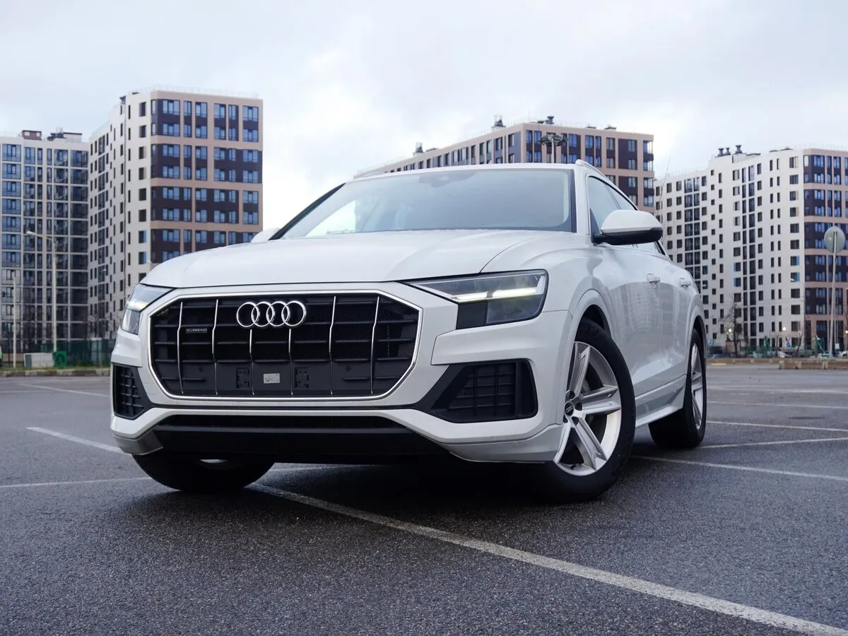 Buy New Audi Q8 45 TDI