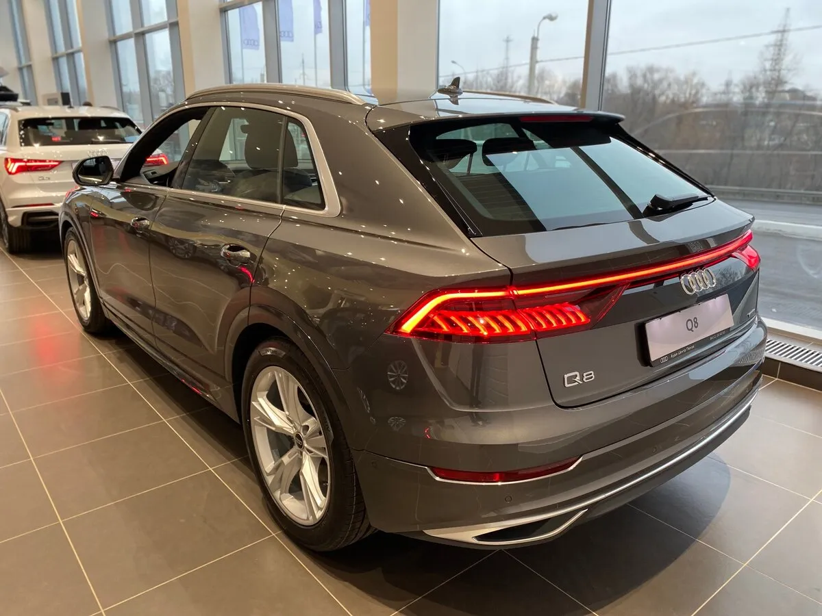 Buy New Audi Q8 45 TDI