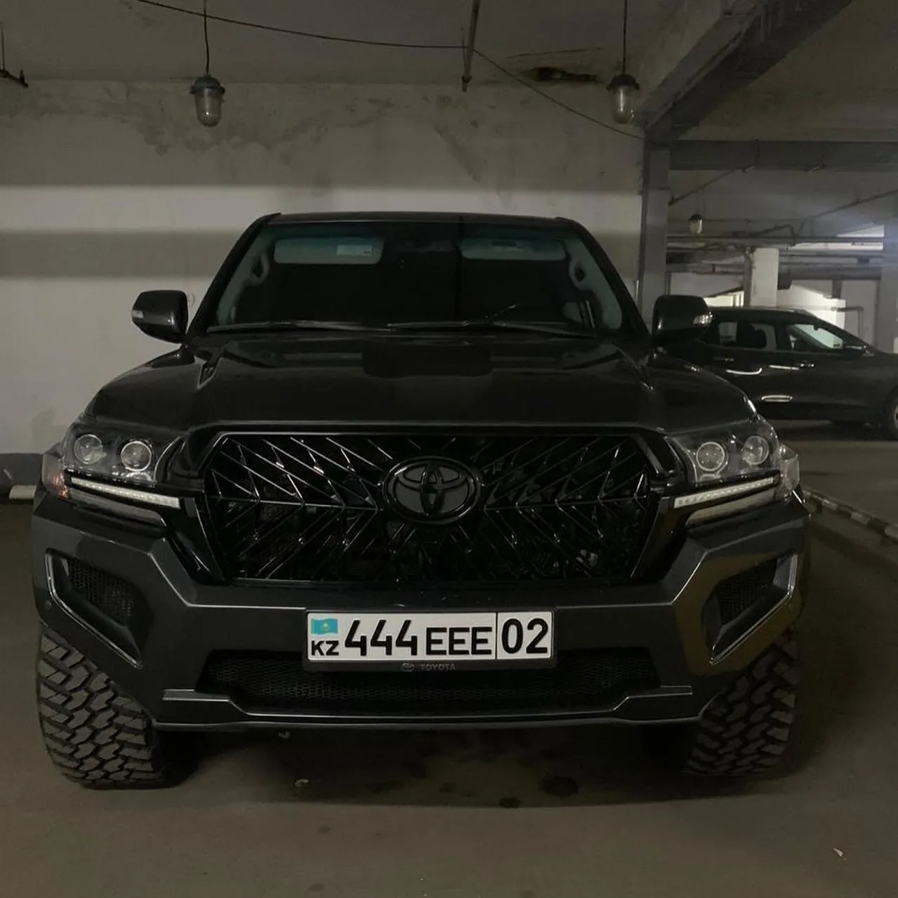 Check our price and buy Shikari body kit for Toyota Land Cruiser 200
