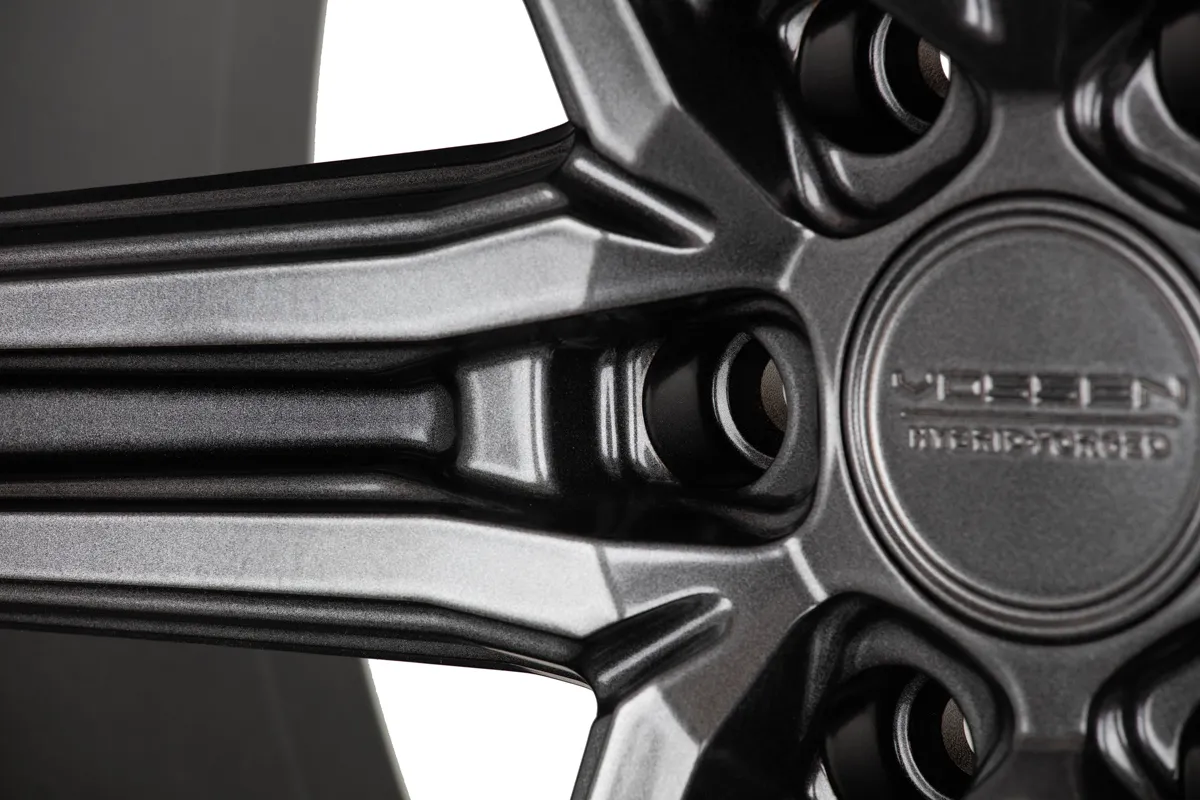 Vossen HF6-2 (Hybrid Forged 6-Lug)