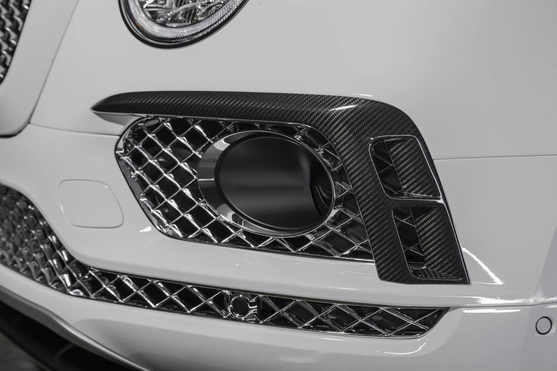 Check price and buy Carbon Fiber Body kit set for Bentley Bentayga