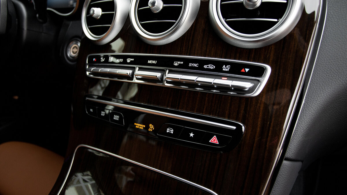 Check price and buy New Mercedes-Benz GLC Coupe 300 (C253) Restyling For Sale