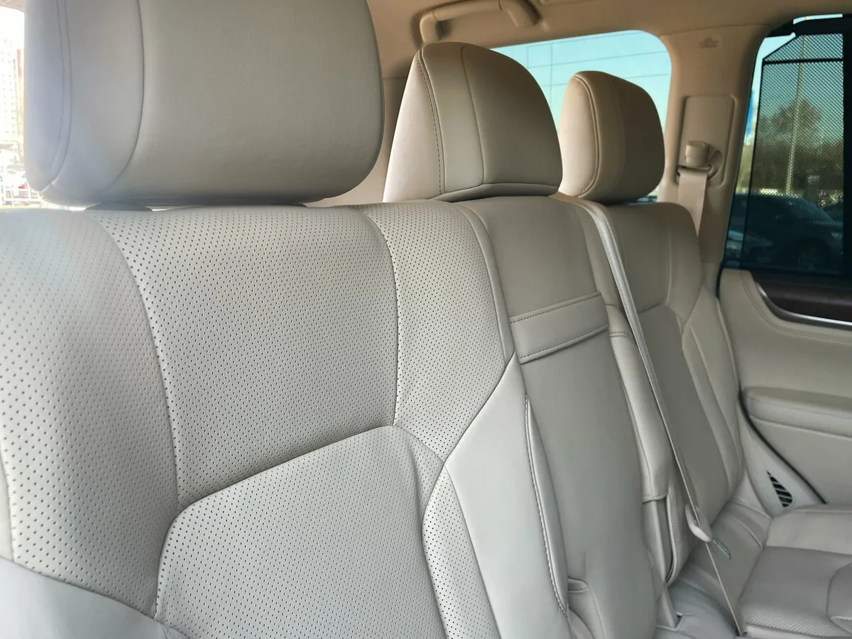 Check price and buy New Lexus LX 570 Restyling 2 For Sale
