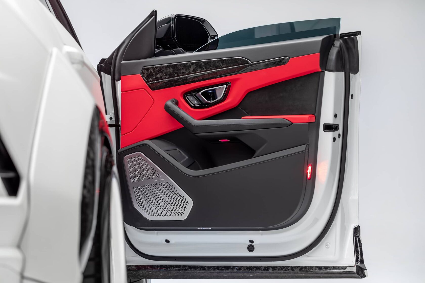 Check price and buy Сarbon Fiber Body kit set for Lamborghini Urus