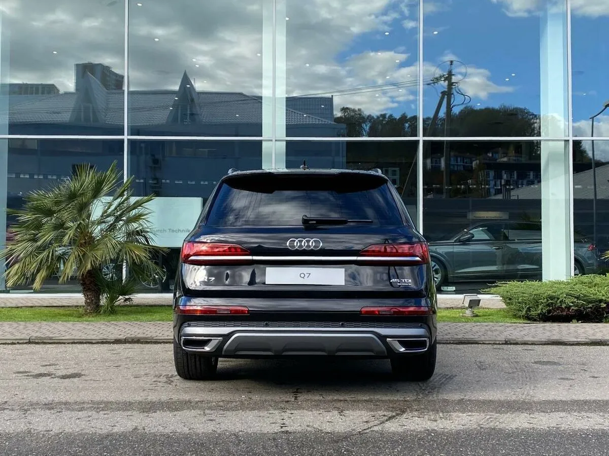 Check price and buy New Audi Q7 45 TDI (4M) Restyling For Sale