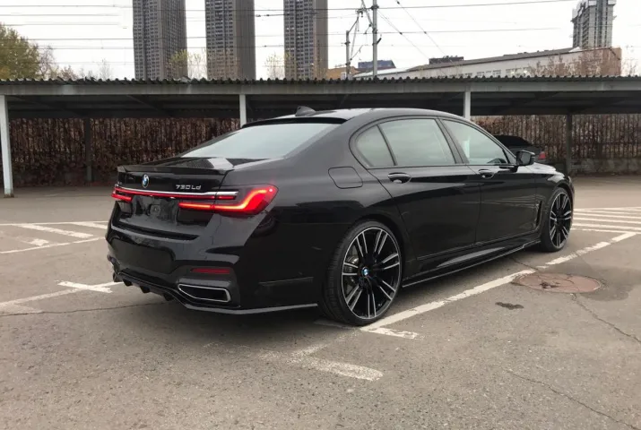Check price and buy Ronin Design body kit for BMW 7 series G11/G12 Paradigm