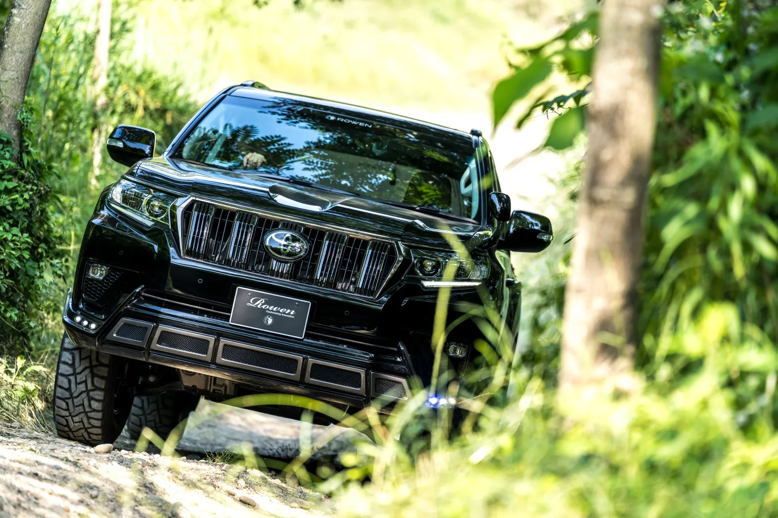 Check our price and buy Rowen body kit for Toyota Land Cruiser Prado