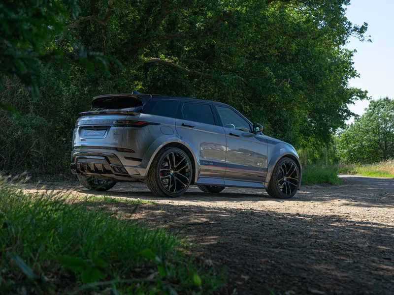 Check our price and buy Lumma CLR RE body kit for Land Rover Range Rover Evoque L551