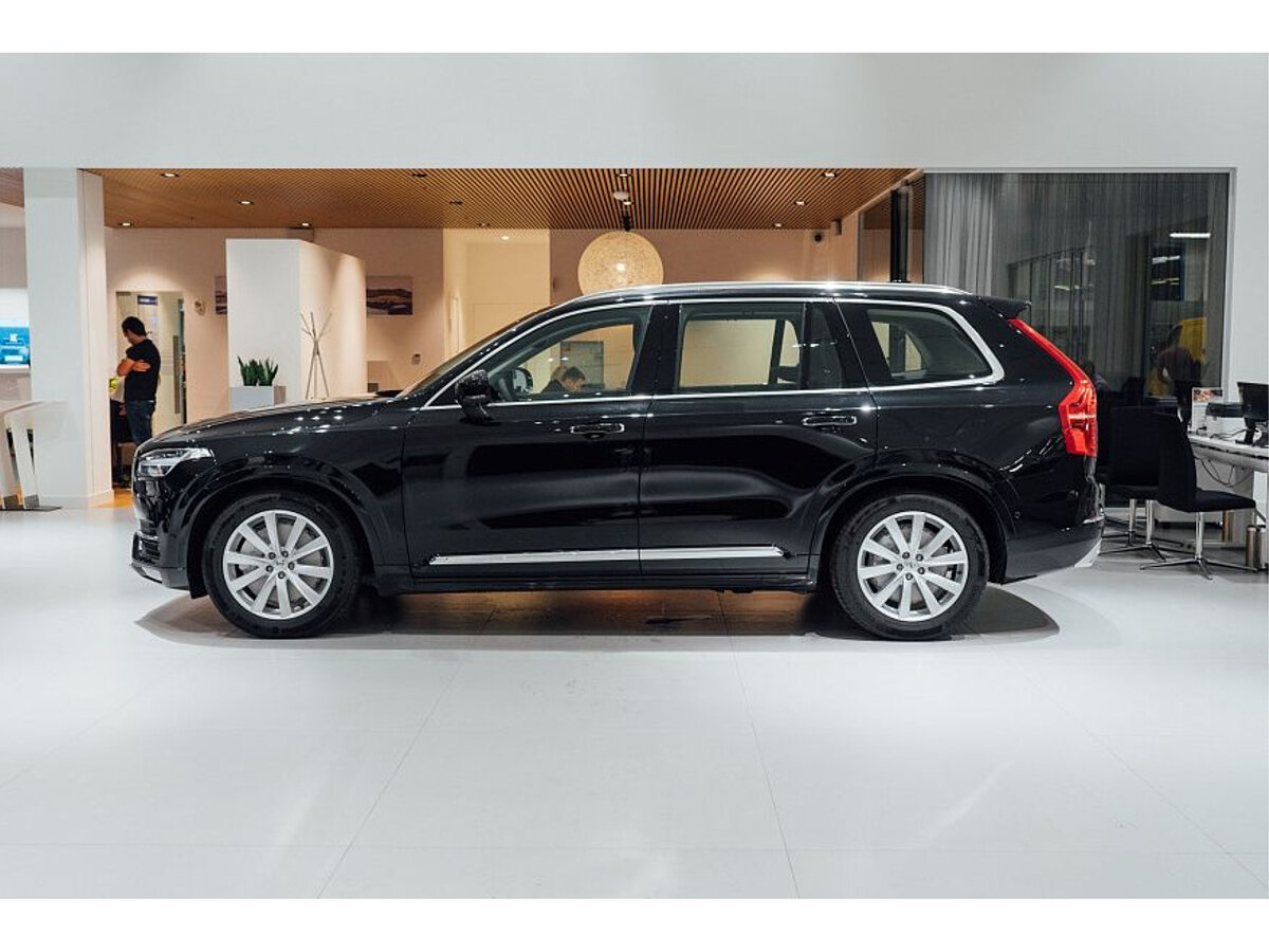 Check price and buy New Volvo XC90 Restyling For Sale