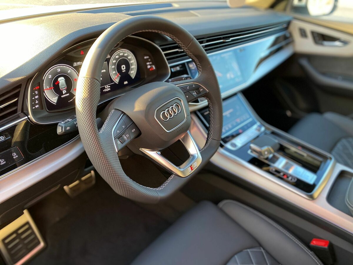 Buy New Audi Q8 45 TDI