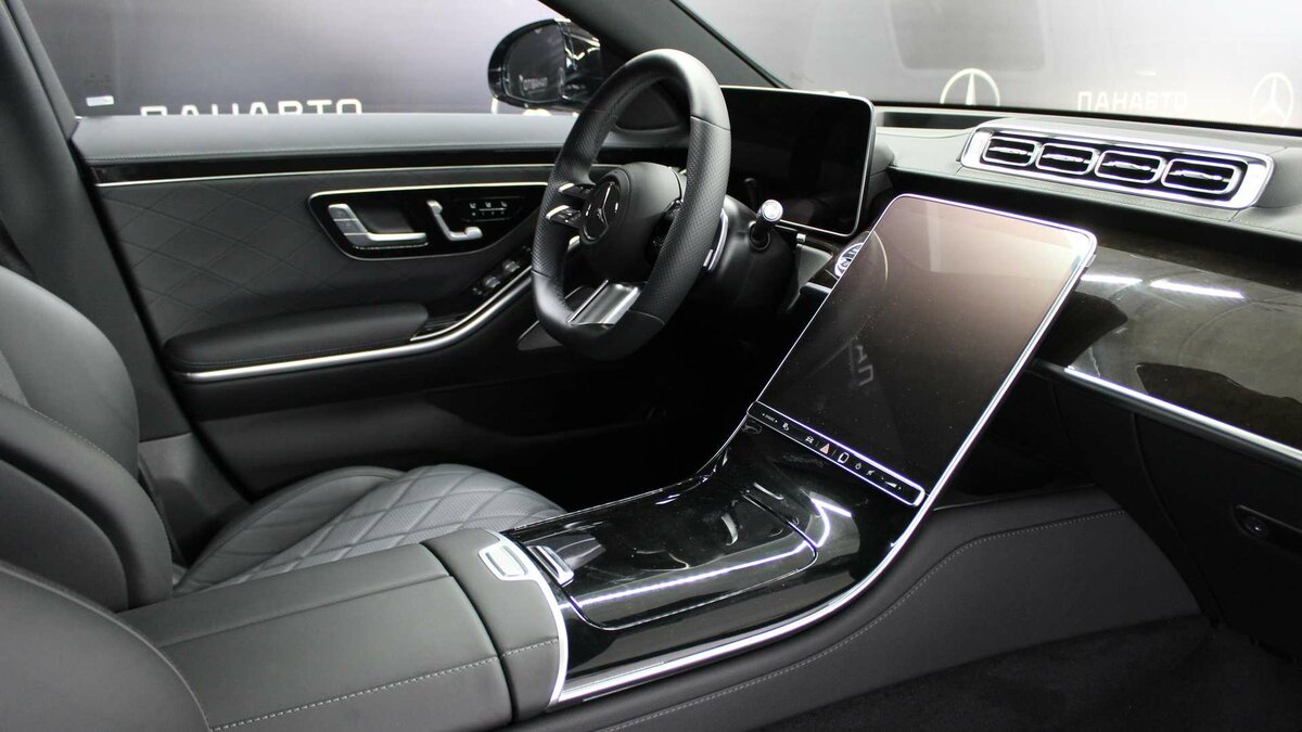 Check price and buy New Mercedes-Benz S-Class 350 d Long 4MATIC (W223) For Sale