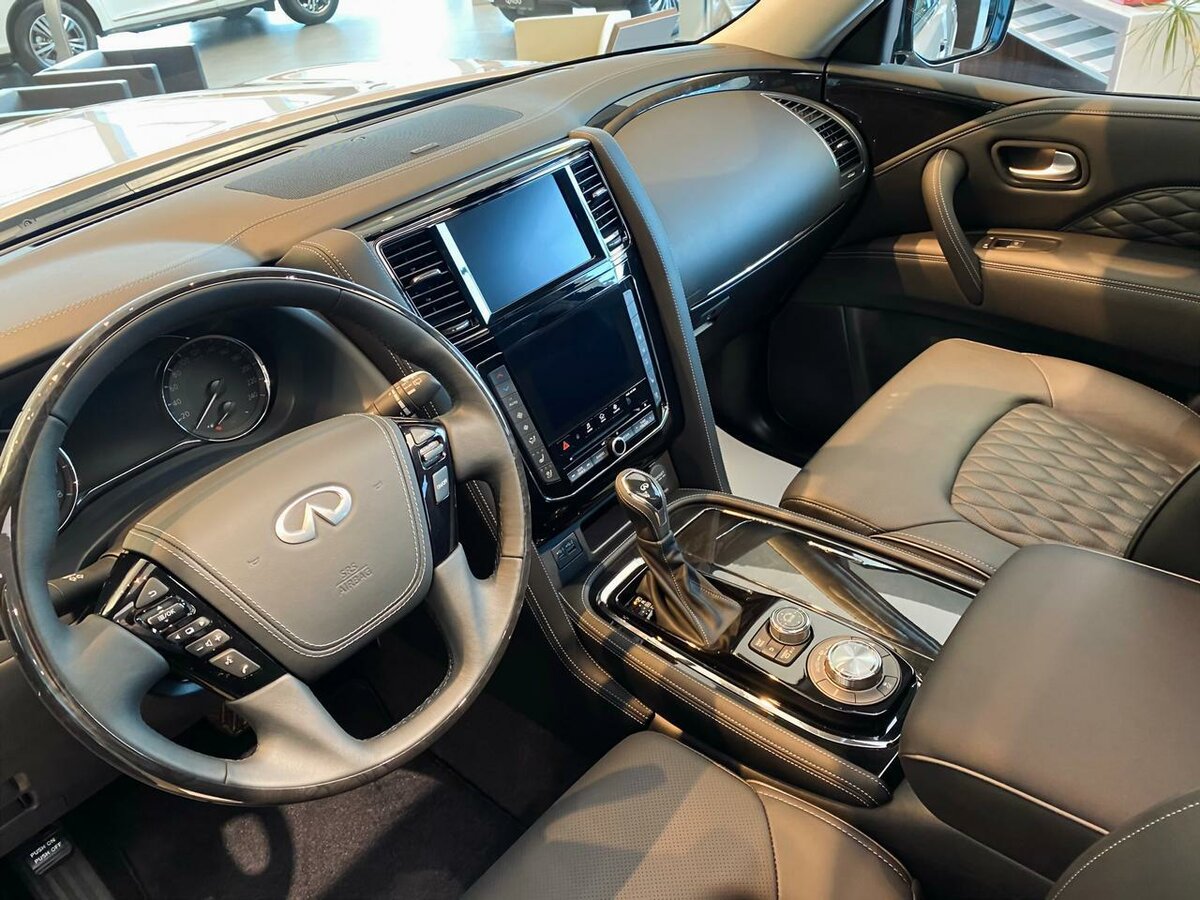 Check price and buy New Infiniti QX80 Restyling 3 For Sale