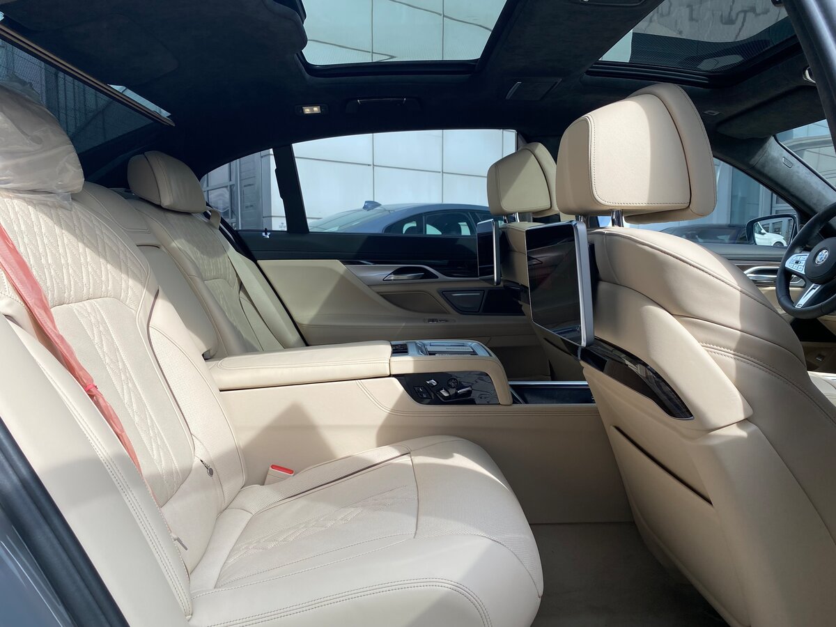 Buy New BMW 7 series Long 740Ld xDrive (G11/G12) Restyling