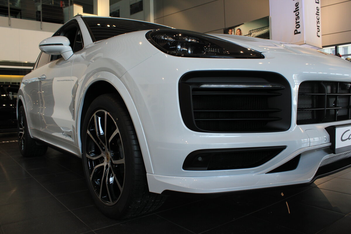 Check price and buy New Porsche Cayenne For Sale