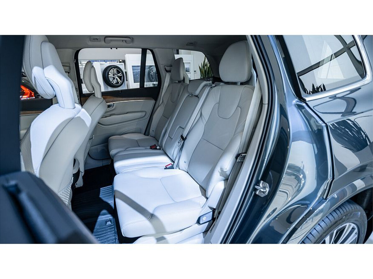 Check price and buy New Volvo XC90 Restyling For Sale