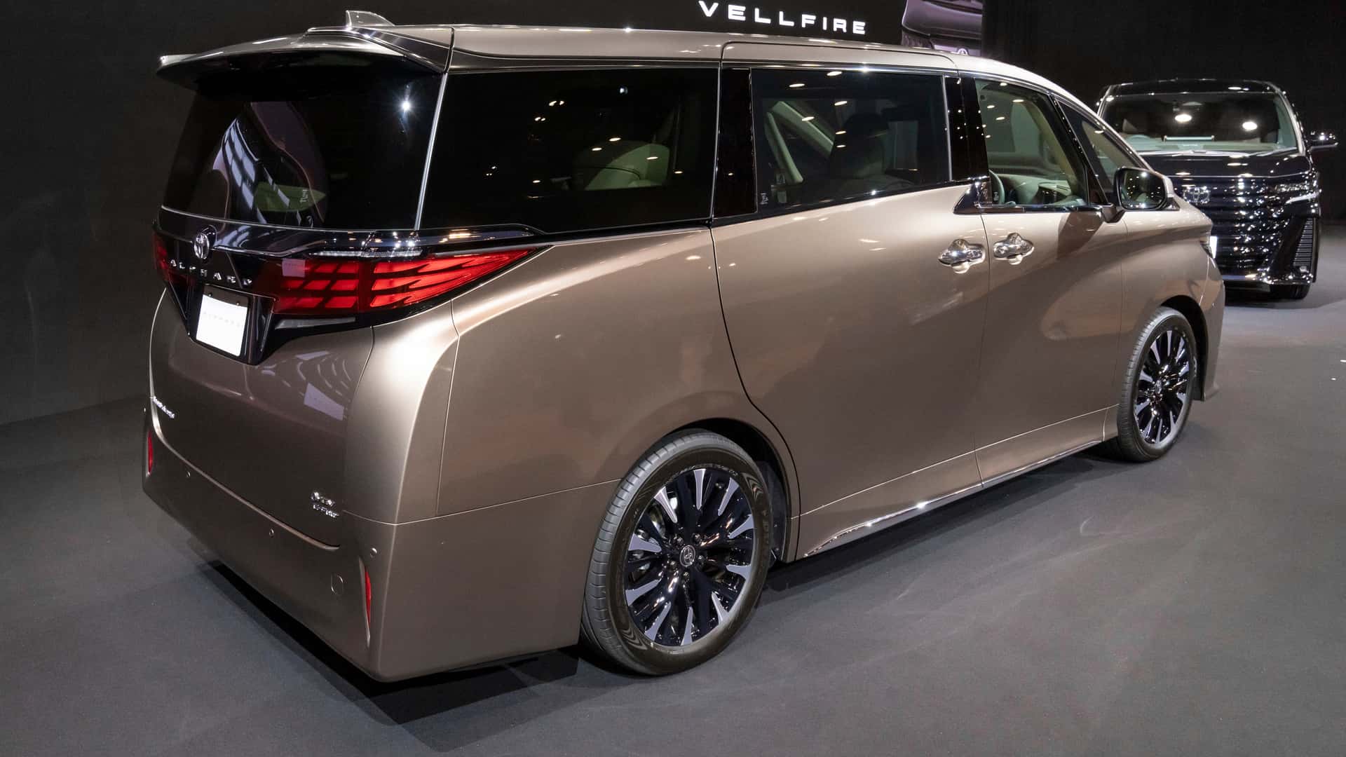 Unveiling the AllNew 2024 Toyota Alphard and Vellfire A Majestic