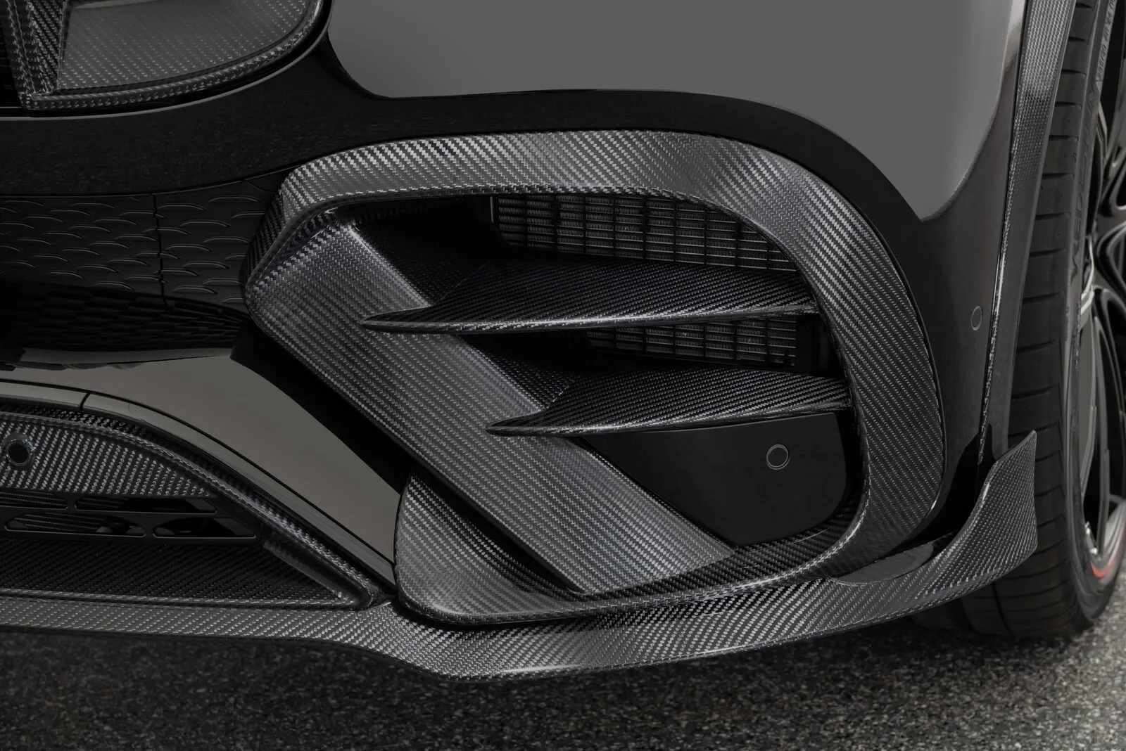 Check price and buy Brabus Carbon Fiber Body kit set for Mercedes GLE AMG V167 AMG GLE 63