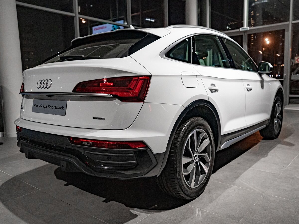 Check price and buy New Audi Q5 Sportback 45 TFSI (FY) For Sale