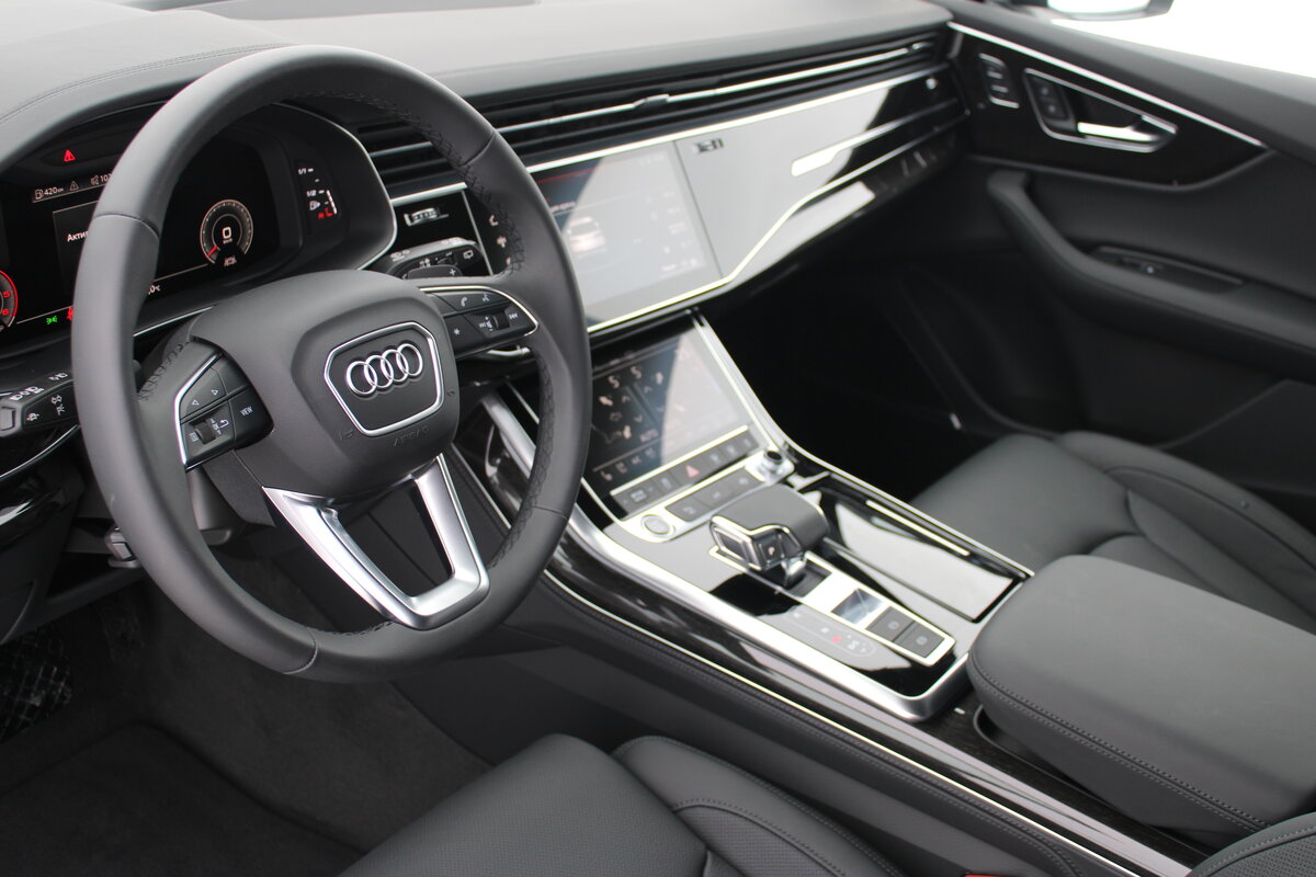 Check price and buy New Audi Q7 45 TDI (4M) Restyling For Sale