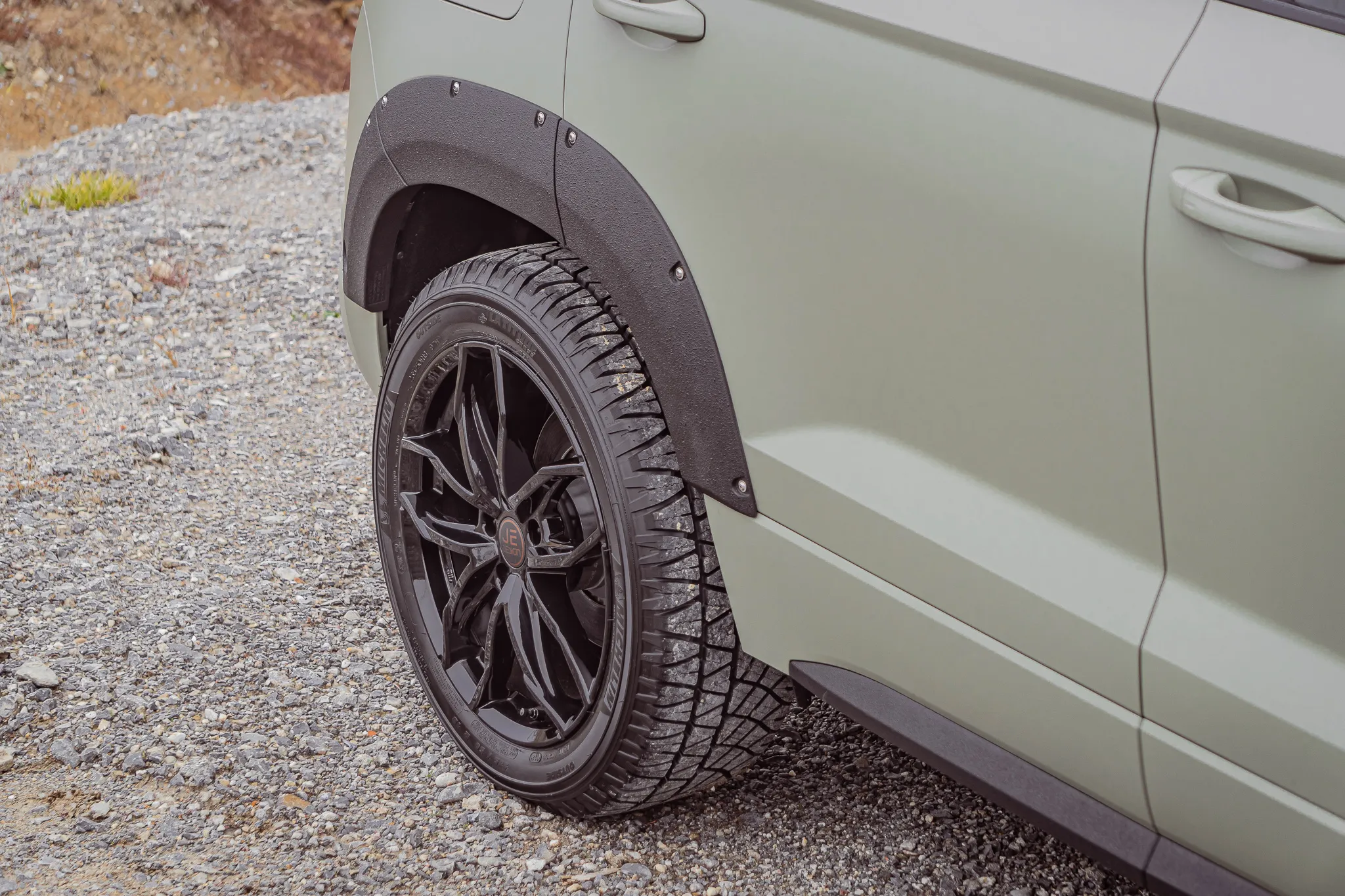 Check our price and buy JE Design body kit for Cupra Ateca All-Terrain!