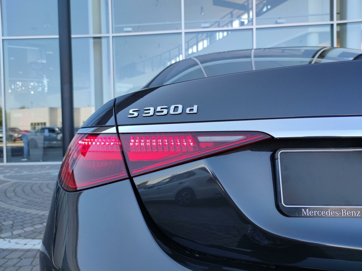 Check price and buy New Mercedes-Benz S-Class 350 d Long 4MATIC (W223) For Sale