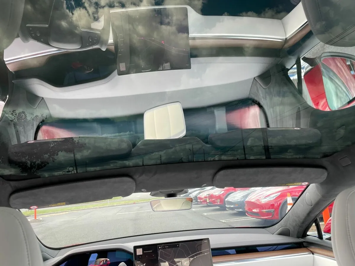 Check price and buy New Tesla Model S Plaid Restyling 2 For Sale