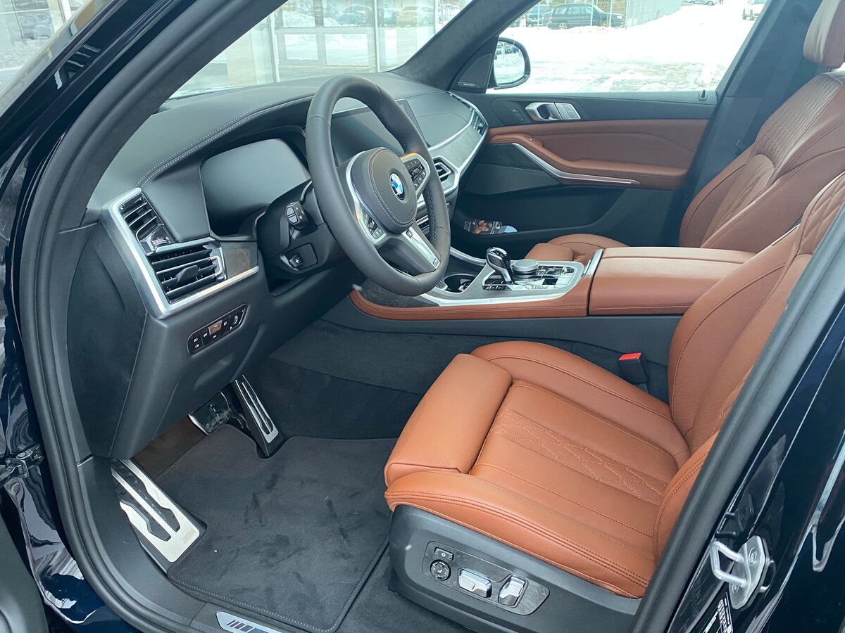 Check price and buy New BMW X7 40d (G07) For Sale
