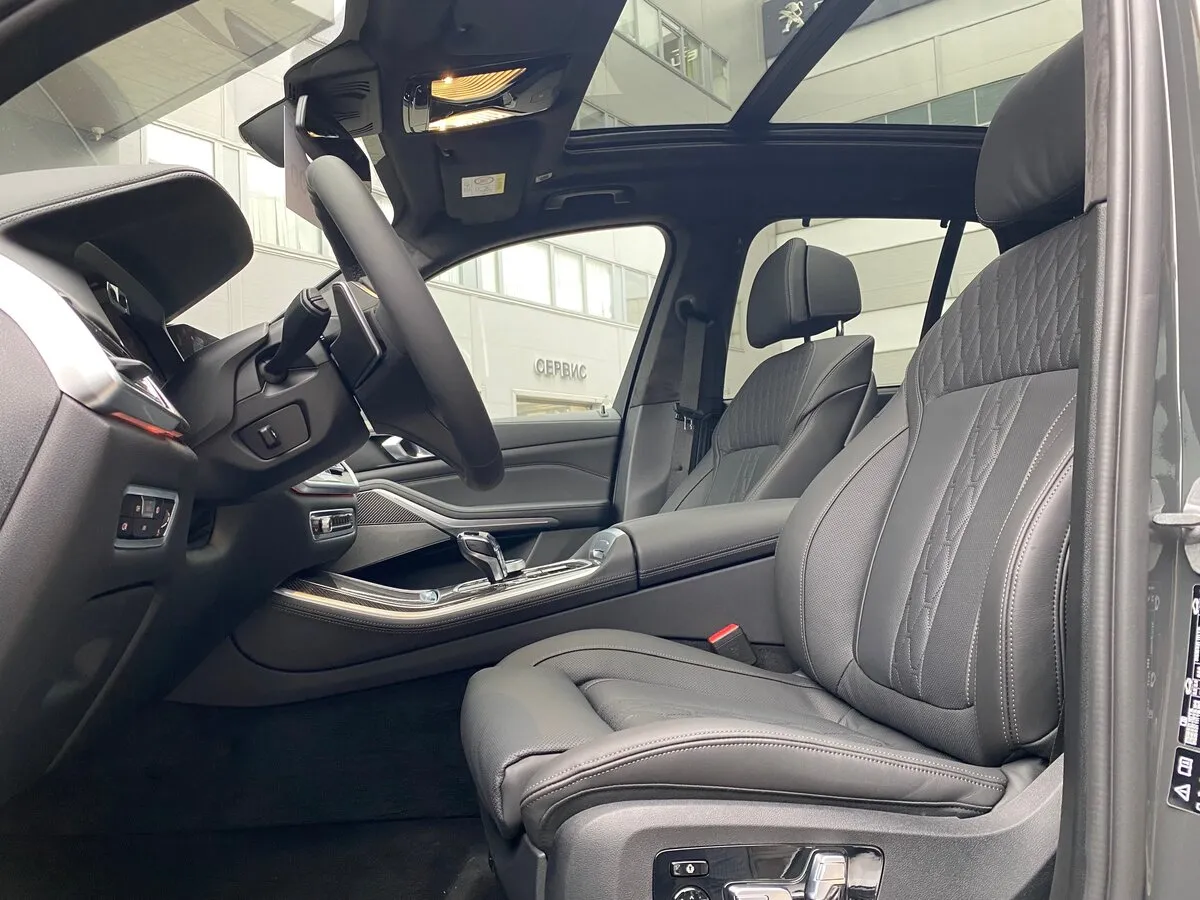 Buy New BMW X5 M50d (G05)