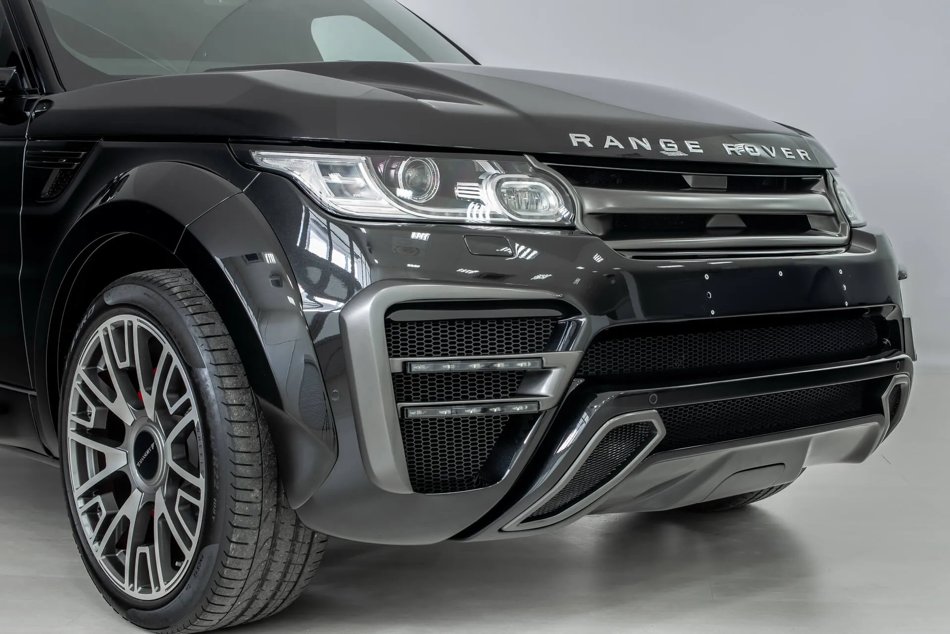 Check our price and buy a SCL Performance body kit for Land Rover Range Rover Sport 