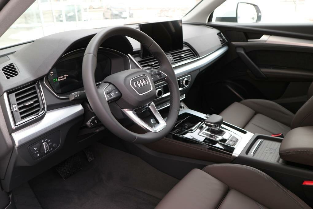 Check price and buy New Audi Q5 Sportback 45 TFSI (FY) For Sale