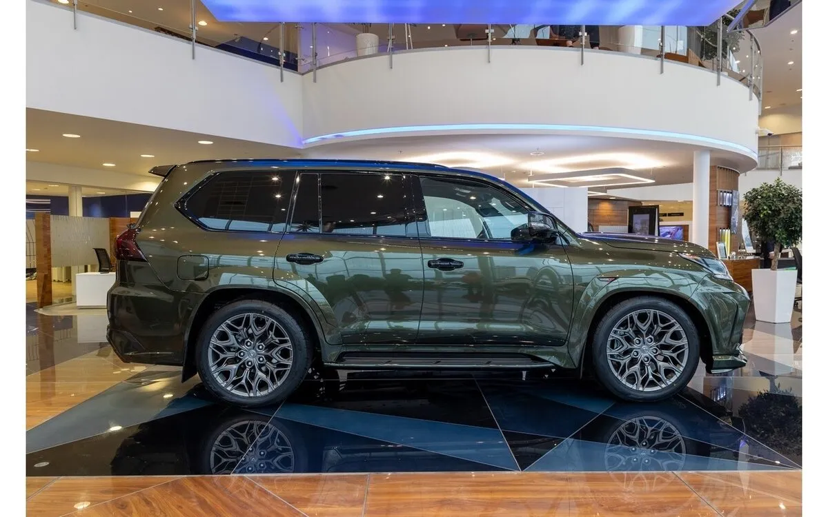 Check price and buy New Lexus LX 570 Restyling 2 For Sale