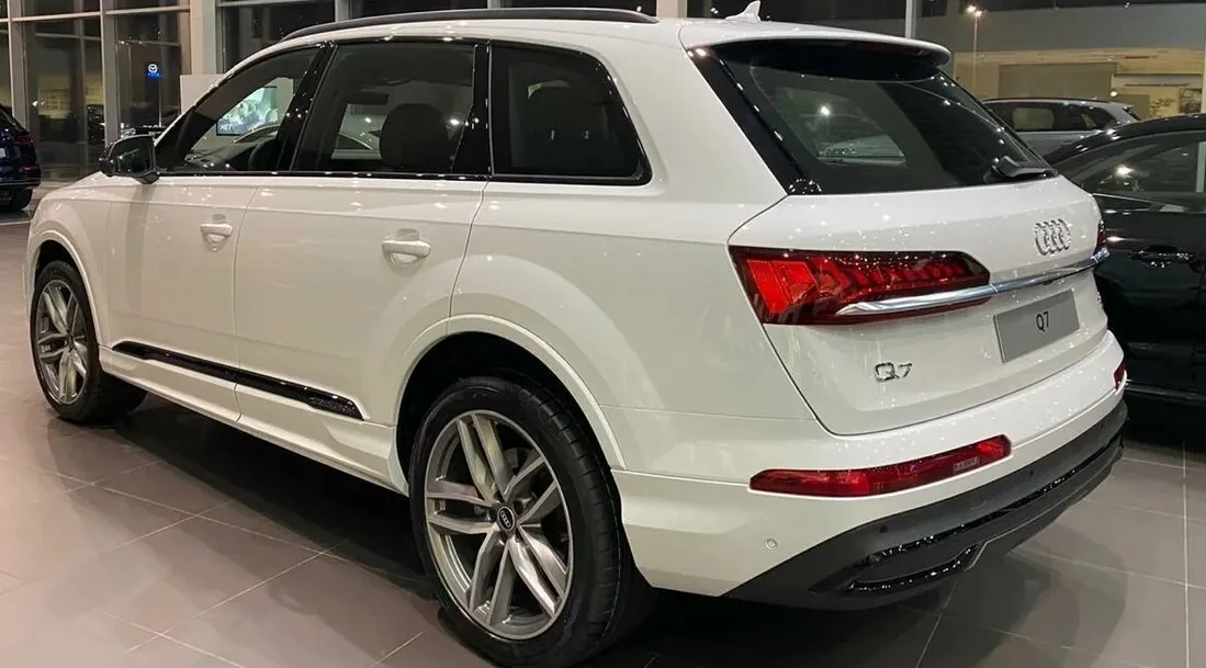 Check price and buy New Audi Q7 45 TDI (4M) Restyling For Sale