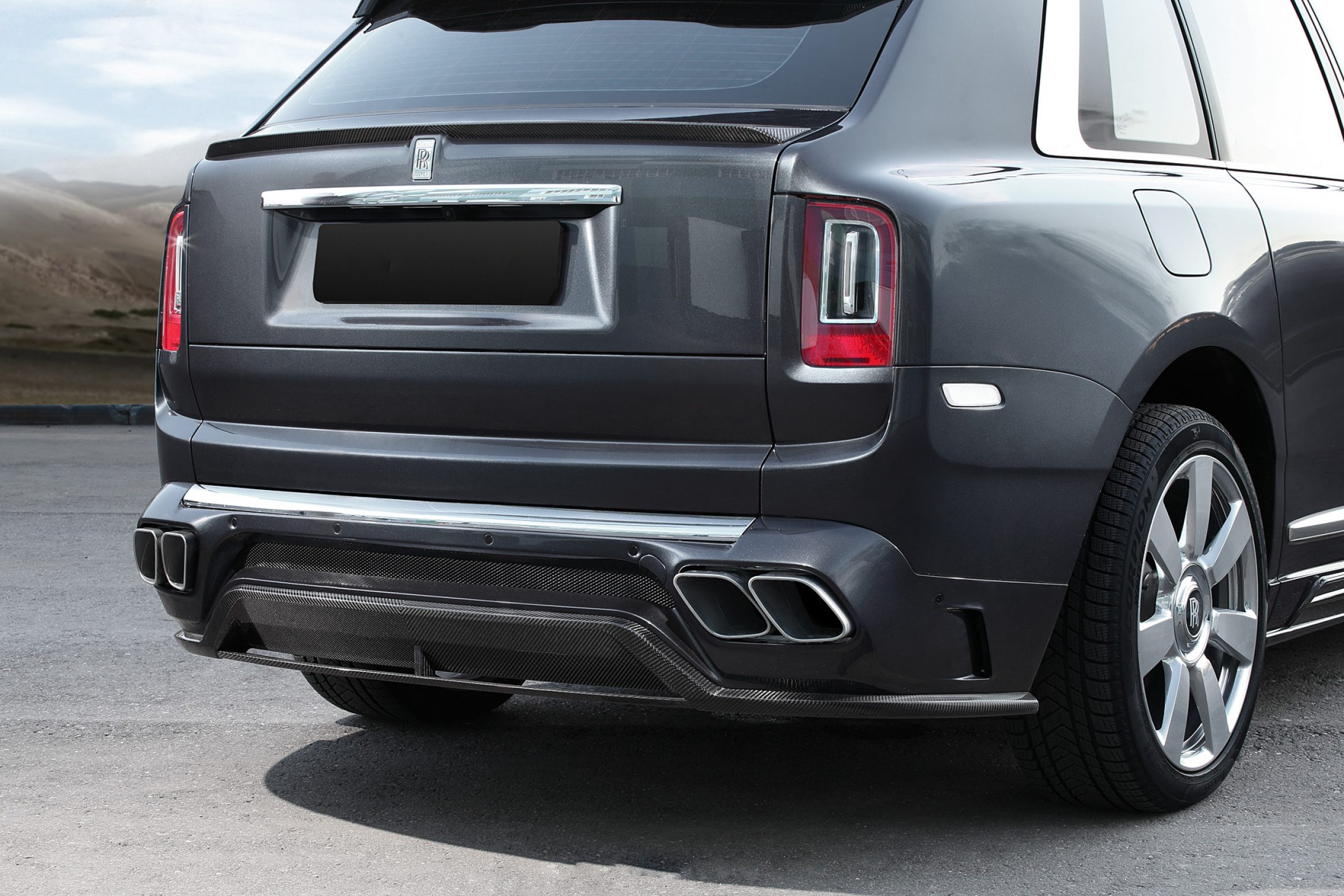 Rear decklid spoiler - exposed Mansory style carbon for Rolls-Royce Cullinan Coastline