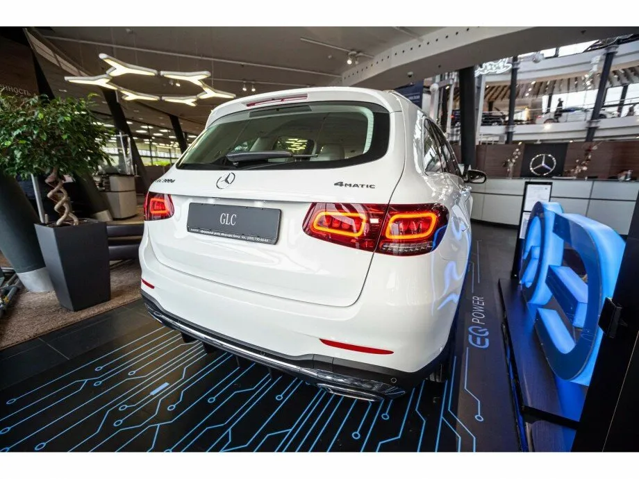 Check price and buy New Mercedes-Benz GLC 300 d (X253) Restyling For Sale
