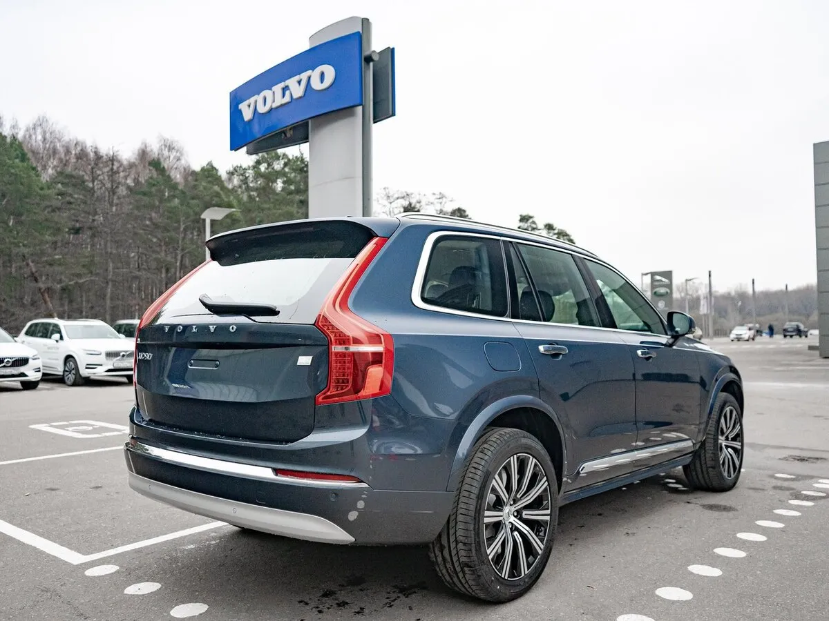Check price and buy New Volvo XC90 Restyling For Sale