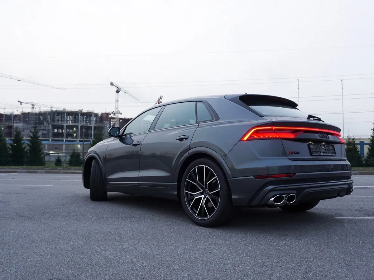 Buy New Audi SQ8 (4M)