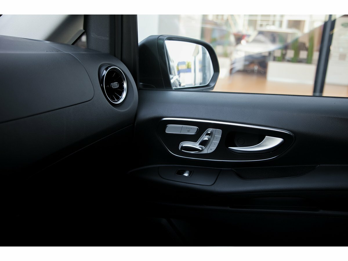 Check price and buy New Mercedes-Benz Vito 119 BlueTEC L2 (W447) For Sale