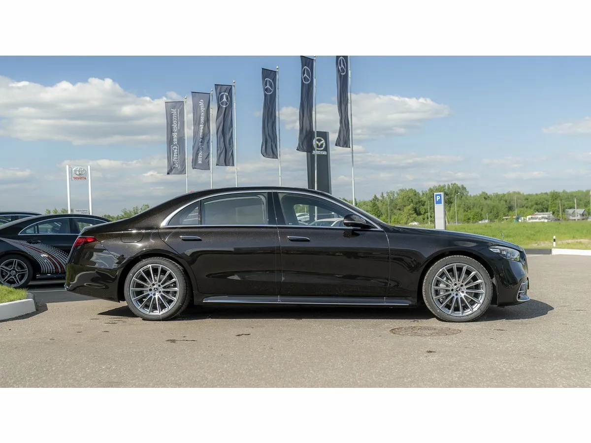Check price and buy New Mercedes-Benz S-Class 350 d Long 4MATIC (W223) For Sale