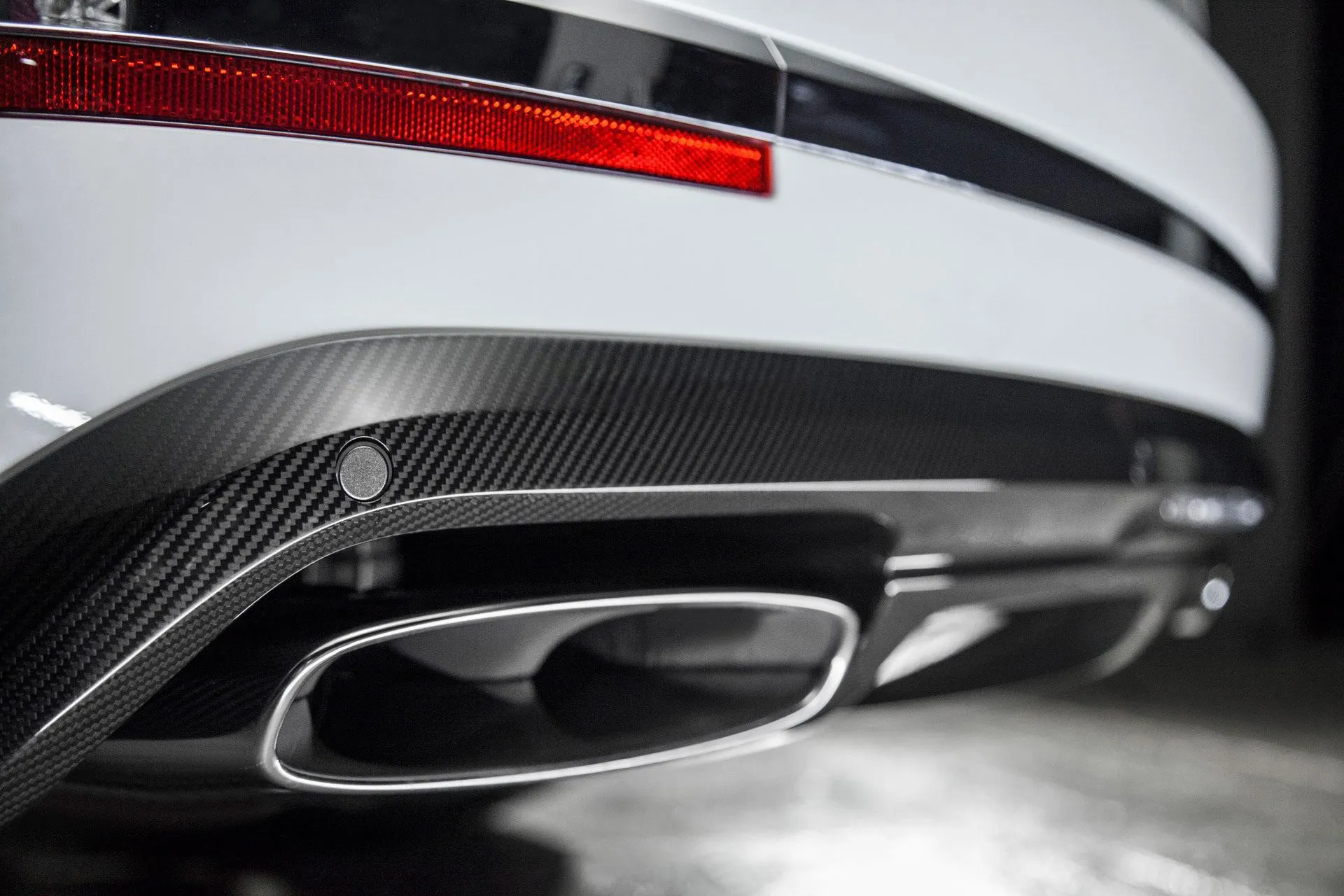 Check price and buy Carbon Fiber Body kit set for Bentley Bentayga